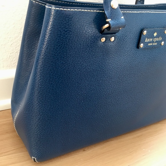 kate spade Handbags - Kate Spade Wellesley Elena Hangbag